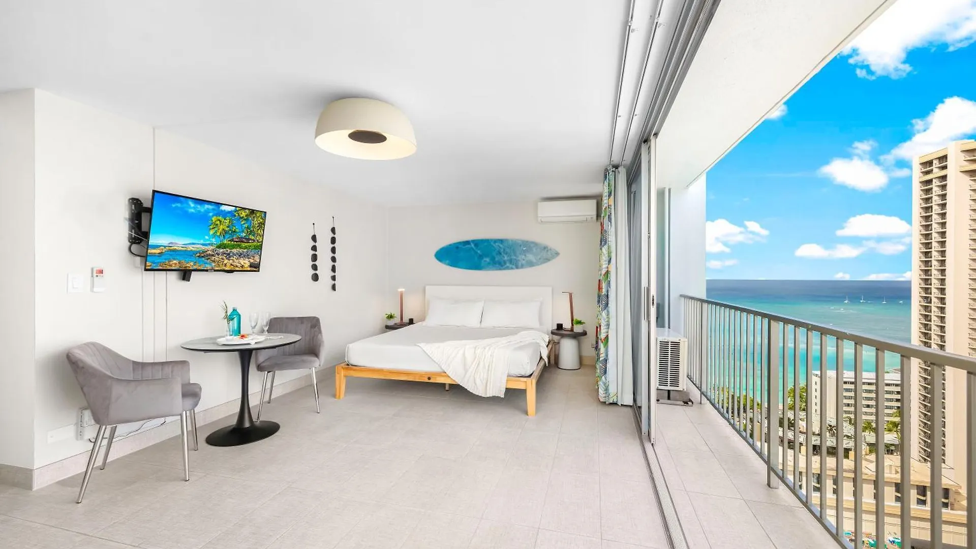 Cozy Ocean View Escape Just Steps To Waikiki Beach! Honolulu