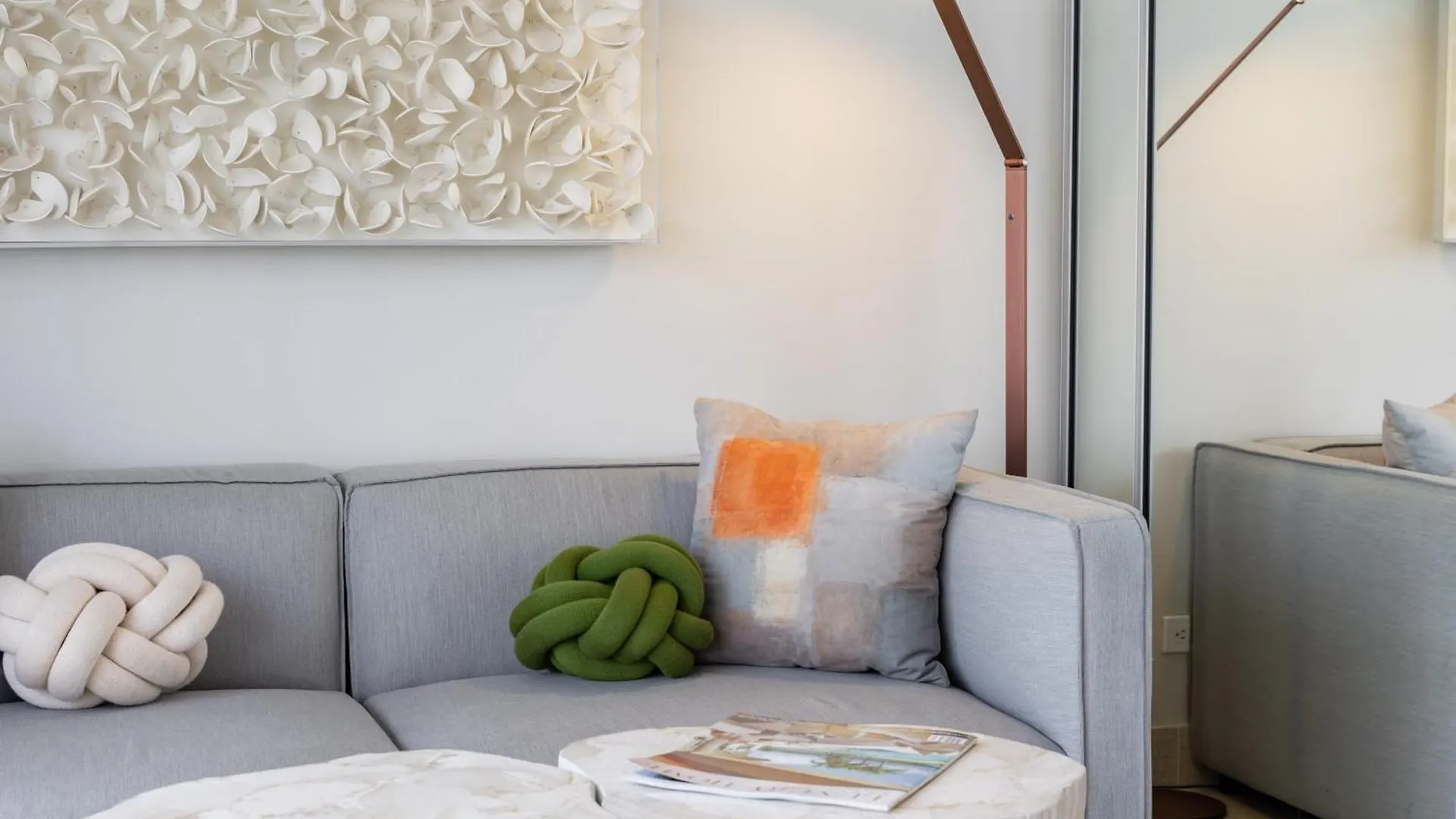Cozy Ocean View Escape Just Steps To Waikiki Beach! هونولولو