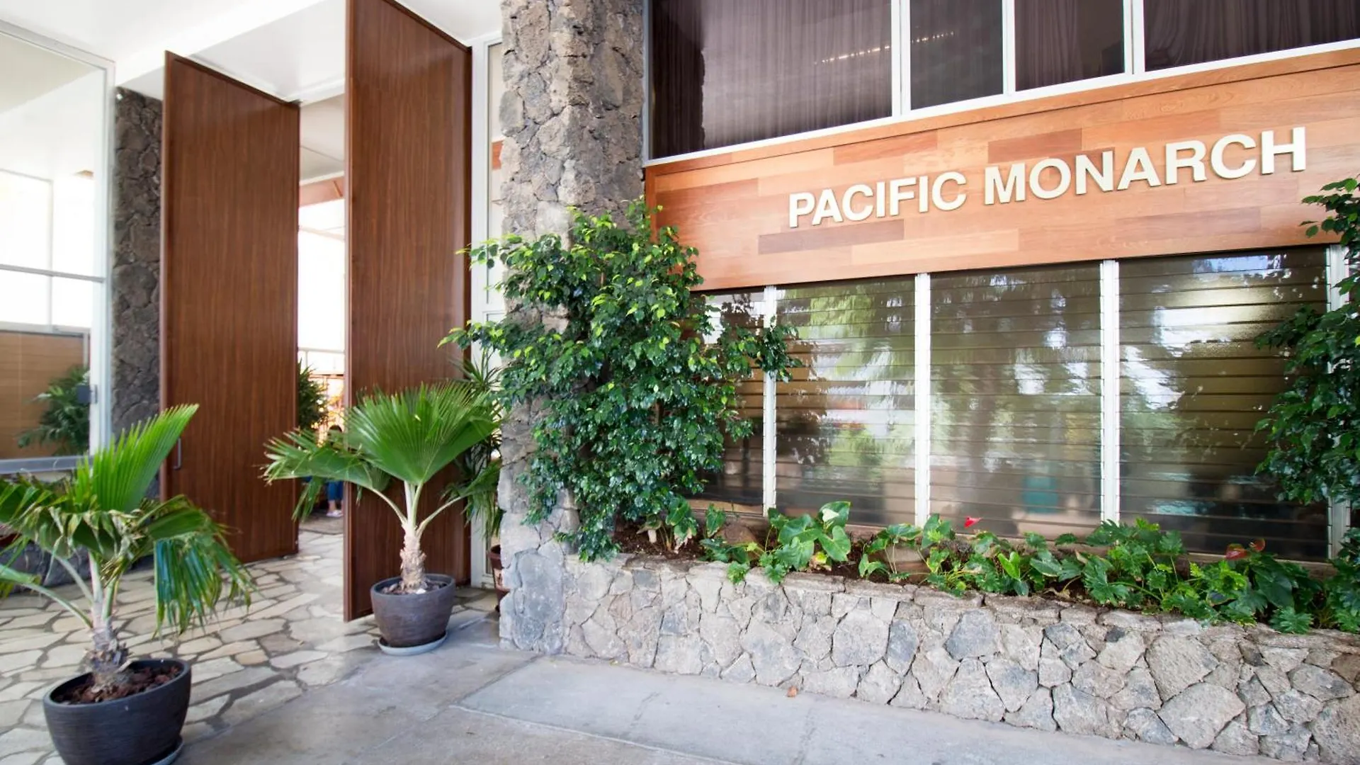 Cozy Ocean View Escape Just Steps To Waikiki Beach! هونولولو شقة